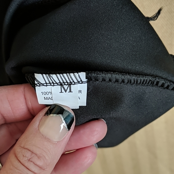 💃Black belted peplum bodycon dress👠 - Picture 6 of 7